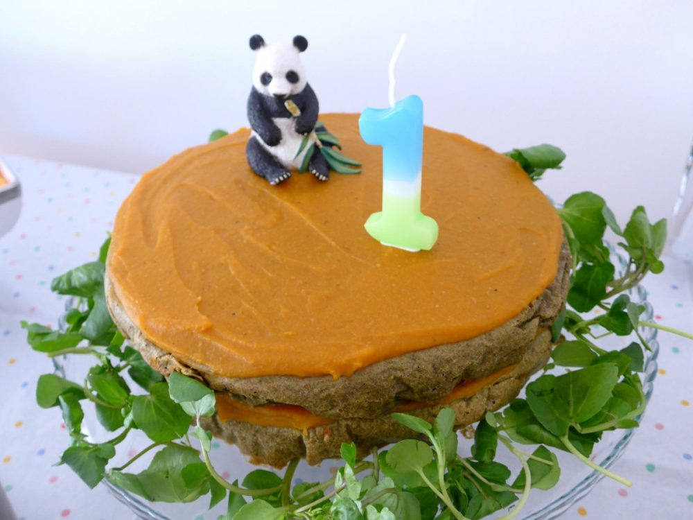 Bolo de aniversário bebé de banana e chocolate - Criar Comer Crescer