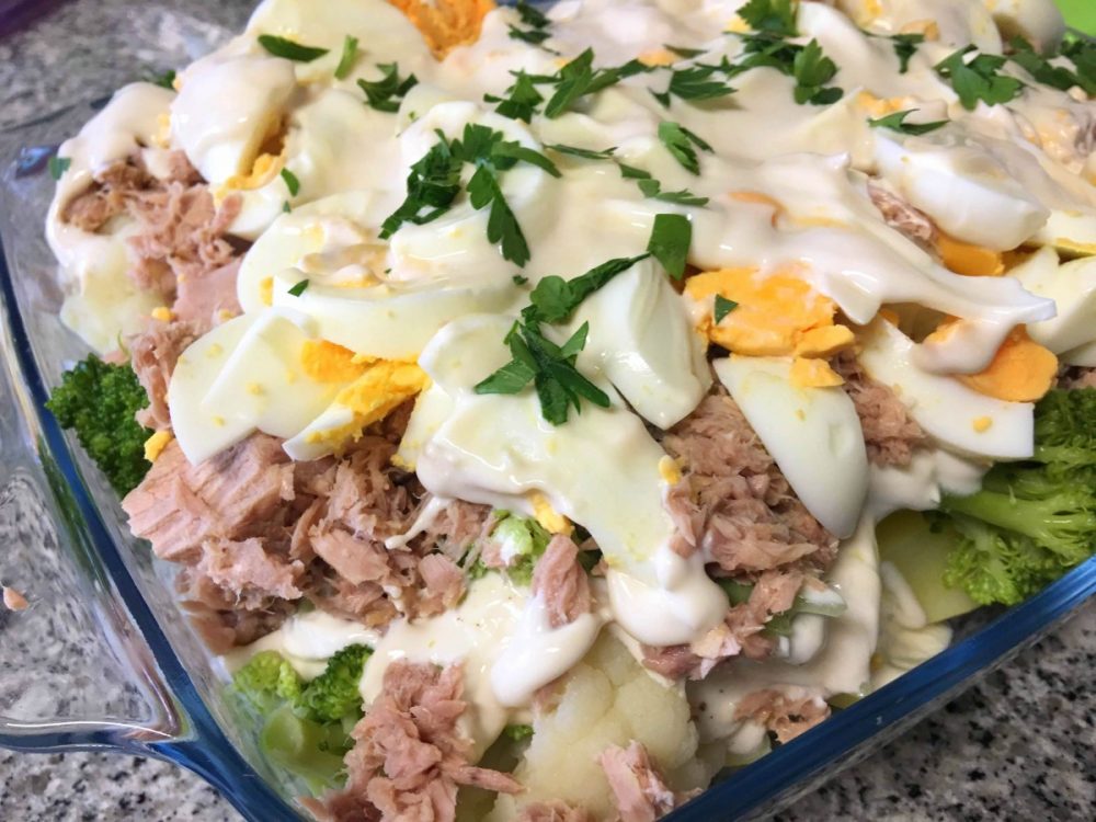 Salada de atum com maionese saudável