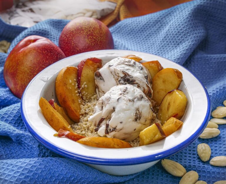 crumble de fruta com gelado