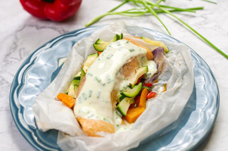 Salmão com legumes no micro-ondas