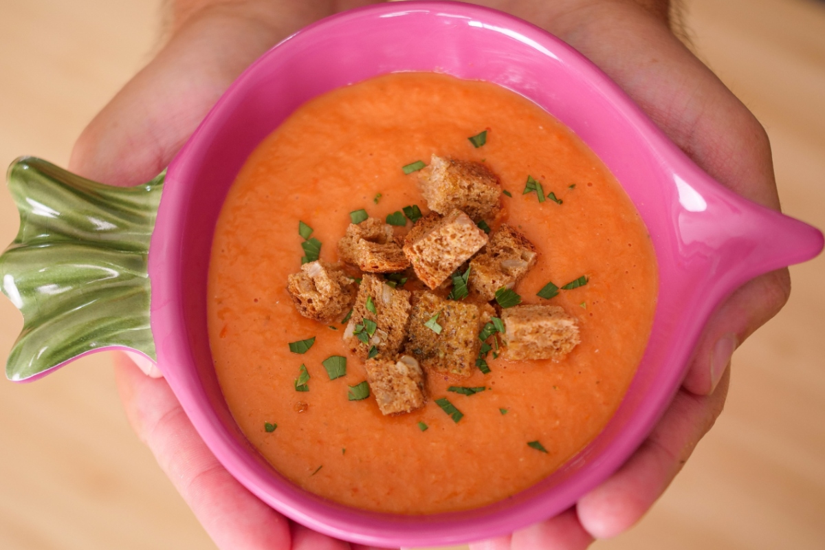 gaspacho com tomate assado