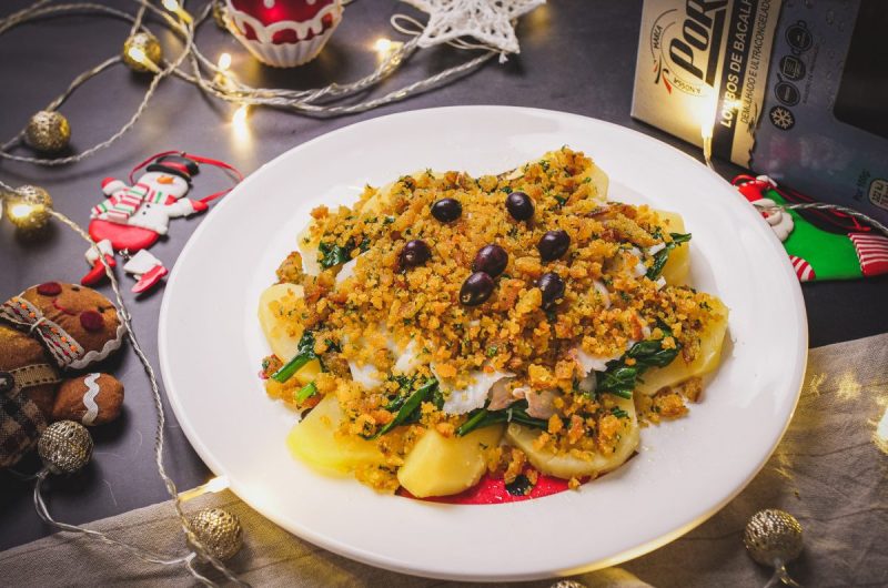 Bacalhau com broa e espinafres
