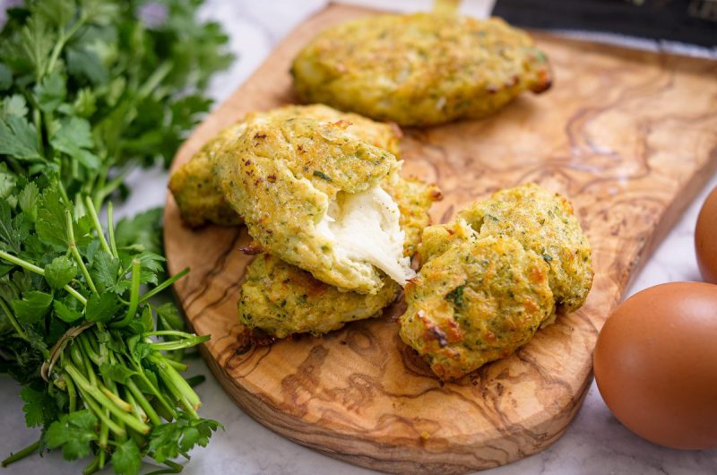 Pastéis de bacalhau e queijo