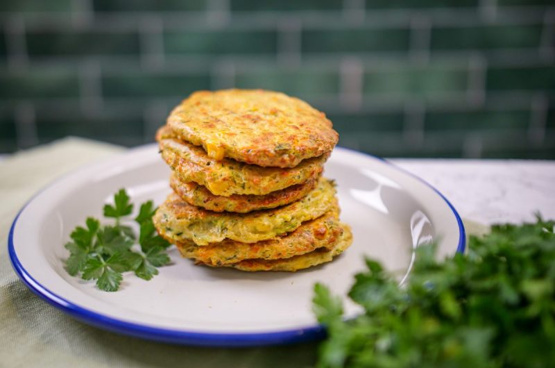 Pastéis de curgete e milho