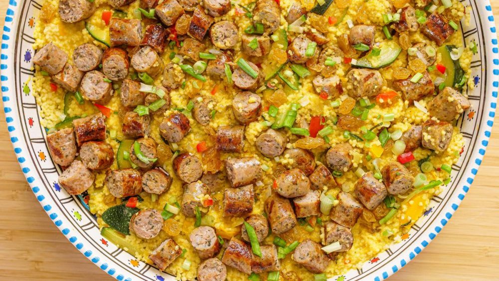 salsichas frescas com couscous