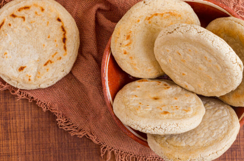 Arepas de curgete e cenoura recheadas