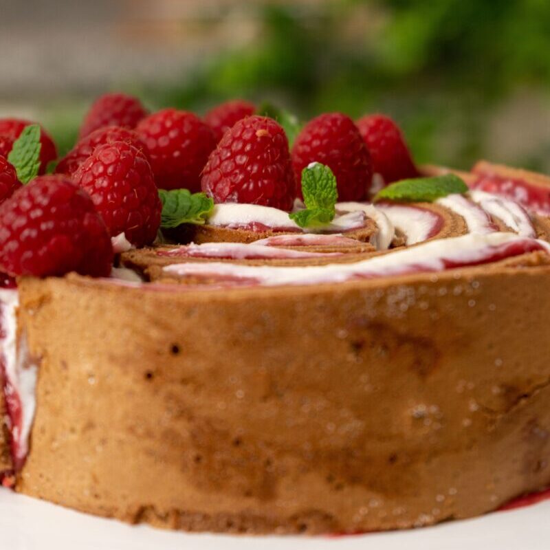 torta de chocolate e morango