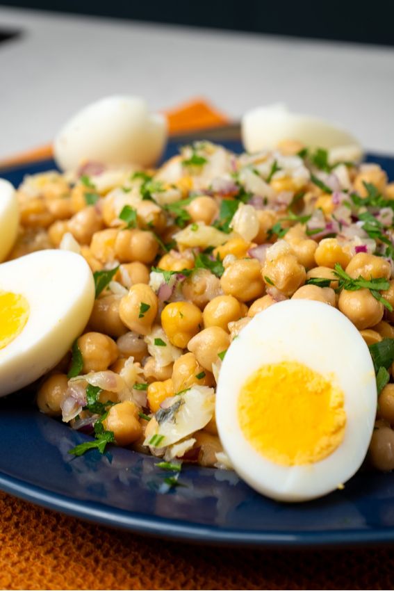 meia desfeita com bacalhau